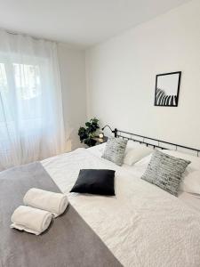 BASELiving apartment with PRIVATE GARDEN