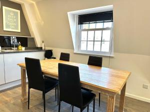 Penthouse near park - air con - Guest and the City