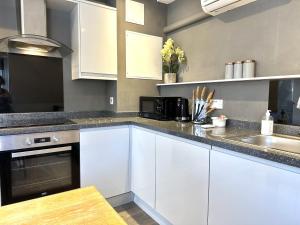 Queens Place - 1 Bedroom Apartment