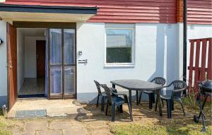 Amazing Apartment In Pauliström With Wifi