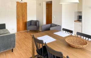 Amazing Apartment In Pauliström With Wifi
