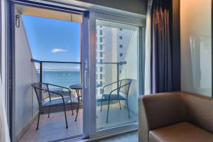 Moonbay Hotel