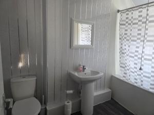 52 - room 1 - city views