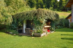 Baita Angomà sopra Levico a 1150m