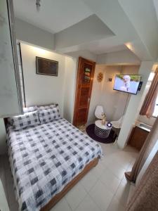 Vintage Home and Apartment