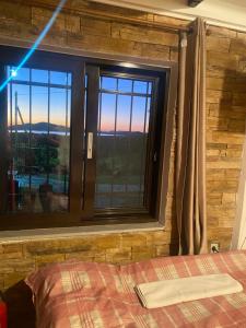 To σαλέ της λίμνης 2