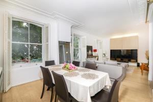 6 Minutes from Notting Hill - Luxury 3Bed Apartment