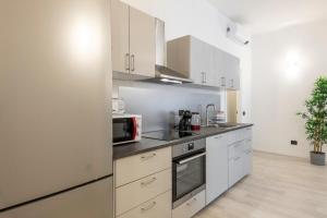 CityLife 6 - Bright Two Bedroom Apt - B Home