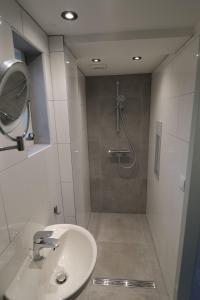 KNUS tiny gardenhouse