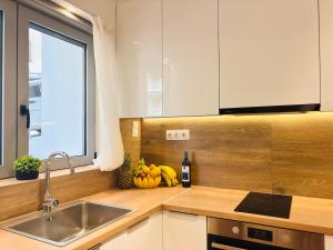 Cozy apartment, at Pagrati close to Kalimarmaro, Athens city center