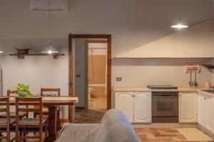 Casale Sforna - Pool & Garden - ItalyWeGo