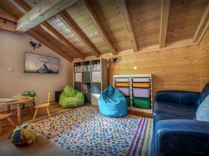 Chalet Evelyn - OVO Network