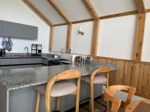 Idan Barn Suites And Café