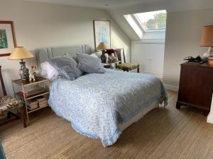 Colourful 2 bed 2 bath Tooting house