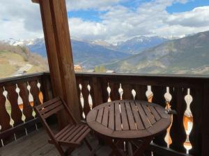 Confortable T2 à Pra Loup 1500 avec grand balcon et cuisine équipée - FR-1-165A-194