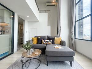 Near BTS l Modern Luxury l By Sontana
