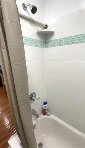 Comfy East Village Apartment