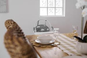 Contemporary 2-Bedroom Apartment in Sothbank south19