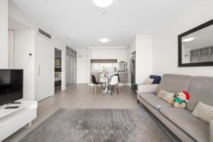 Experiencing Uni Life 2BR Kelvin Grove Parking 703