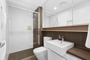 Bright Cozy 1BR Parking&pool&gym ZEST 1405