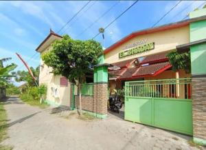 Homestay El Shaday - Ubytování bez kategorie ve městě Banyuwangi