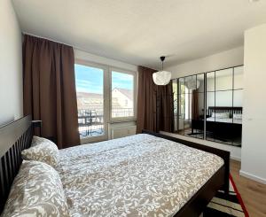 SuperHosts PARKPLATZ - Zentrum - TERRASSE - King-Bett - NETFLIX