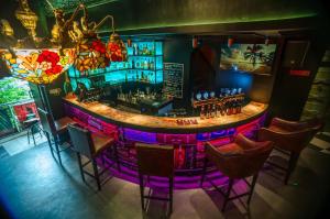 Boutique Suite 3BR x The Lobby Bar & Bed