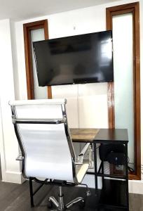 Queens Place - 3 Bedroom Apartment