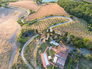 Villa Belsole dell 800 con piscina riscaldata 1 aprile al 30 settembre e colonnina elettrica per auto