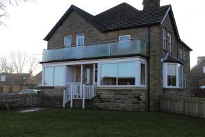 A Family Apartment in Sleights - 2D Lowdale Lane