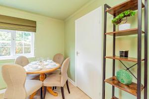 Fresh, stylish apartment