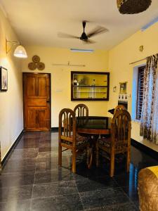 BEACHO 2 bhk private entire villa with kitchen varkala cliff south