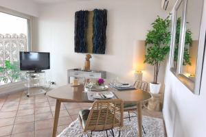 Apartment with balcony - sea view