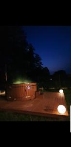 Domek Wypoczynkowy Zacisze w Makosiejach z dostępem do rzeki, z balią i jacuzzi