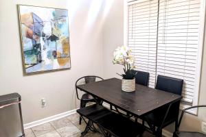 Pet Friendly condo, walk to the Masters