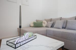 Luxury Landing 4 - centrally located accomodation with private parking Targu Mures