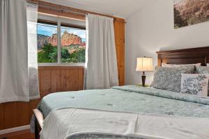 Sedona Views with Private Hot Tub for the Entire Family