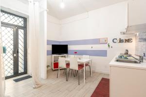 GuestHost - Central apartment Caronda street