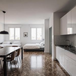 House close to airport