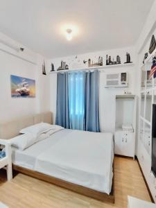 Studio Marine Theme by Emman & Jovy Staycation