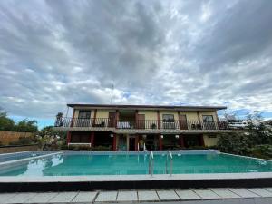 Casa Ylaya - a New Private Pool Getaway