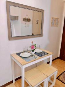 Studio Marine Theme by Emman & Jovy Staycation