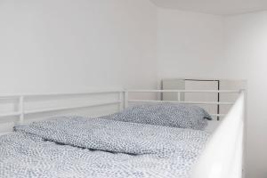 Charming bright studio near Paris