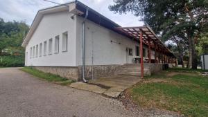 Chaty pod Gýmešom - turistická ubytovňa