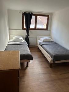 Entire apartment 2 bedroom 5 beds