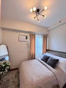 Casa Lyra Staycation Trees Residences