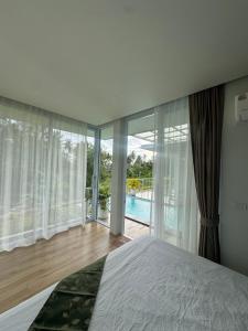 Paradise Villa - 2BR - Private Pool - Peaceful Garden - 4K SmartTV