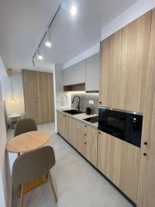 Voula Lemon Garden by Taurus