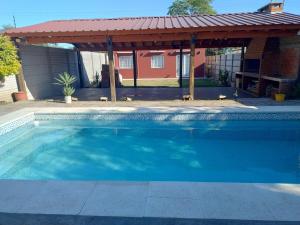 Alquiler temporario de finca para 8 personas