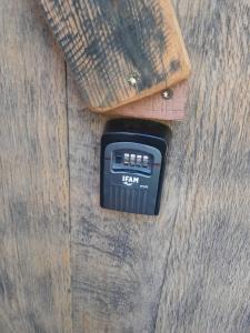 Glamping Medvedjek - Nočitev v vinskem sodu